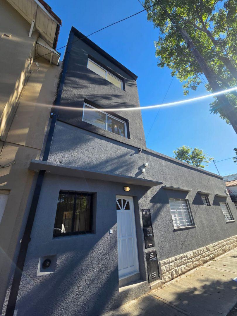 Foto de PH en venta 2 ambientes en dúplex reciclado - San José, imagen 5