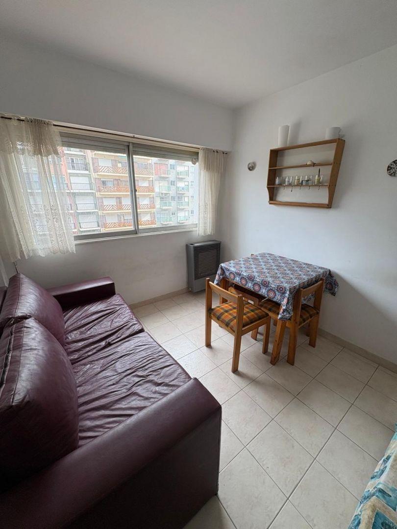 Foto de Departamento en venta 2 ambientes a metros del mar - Stella Maris, imagen 2
