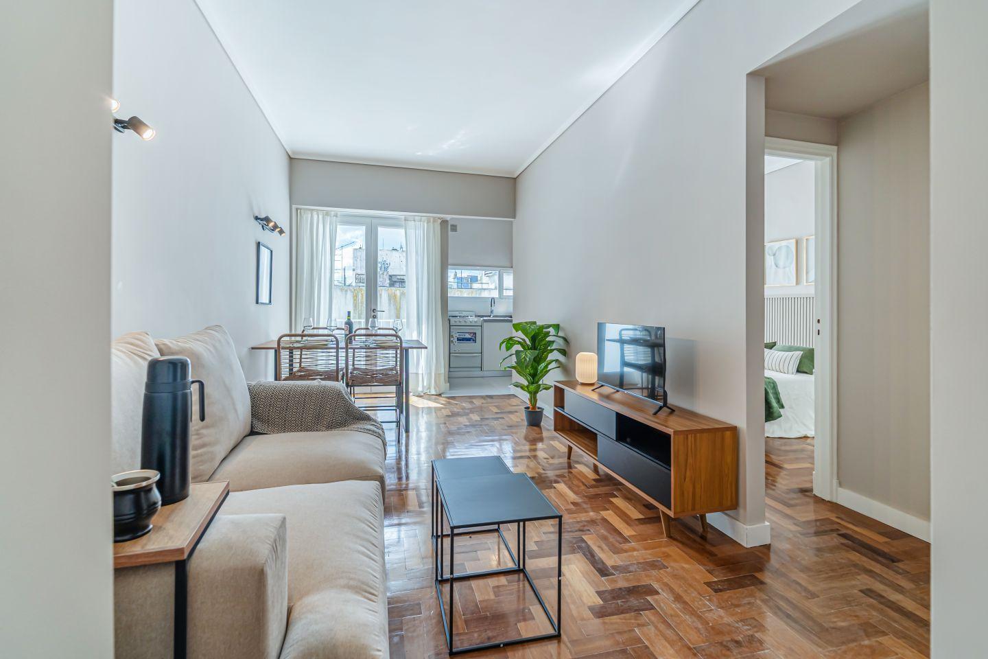Foto de Departamento en venta 2 ambientes reciclado con balcón - Plaza Mitre, imagen 5