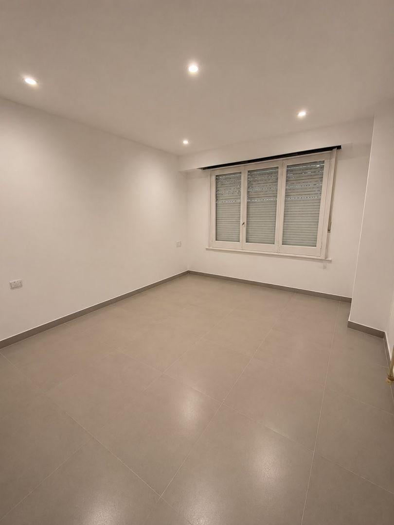 Foto de Chalet en venta en PH 3 ambientes con garage y patio - Chauvín, imagen 5