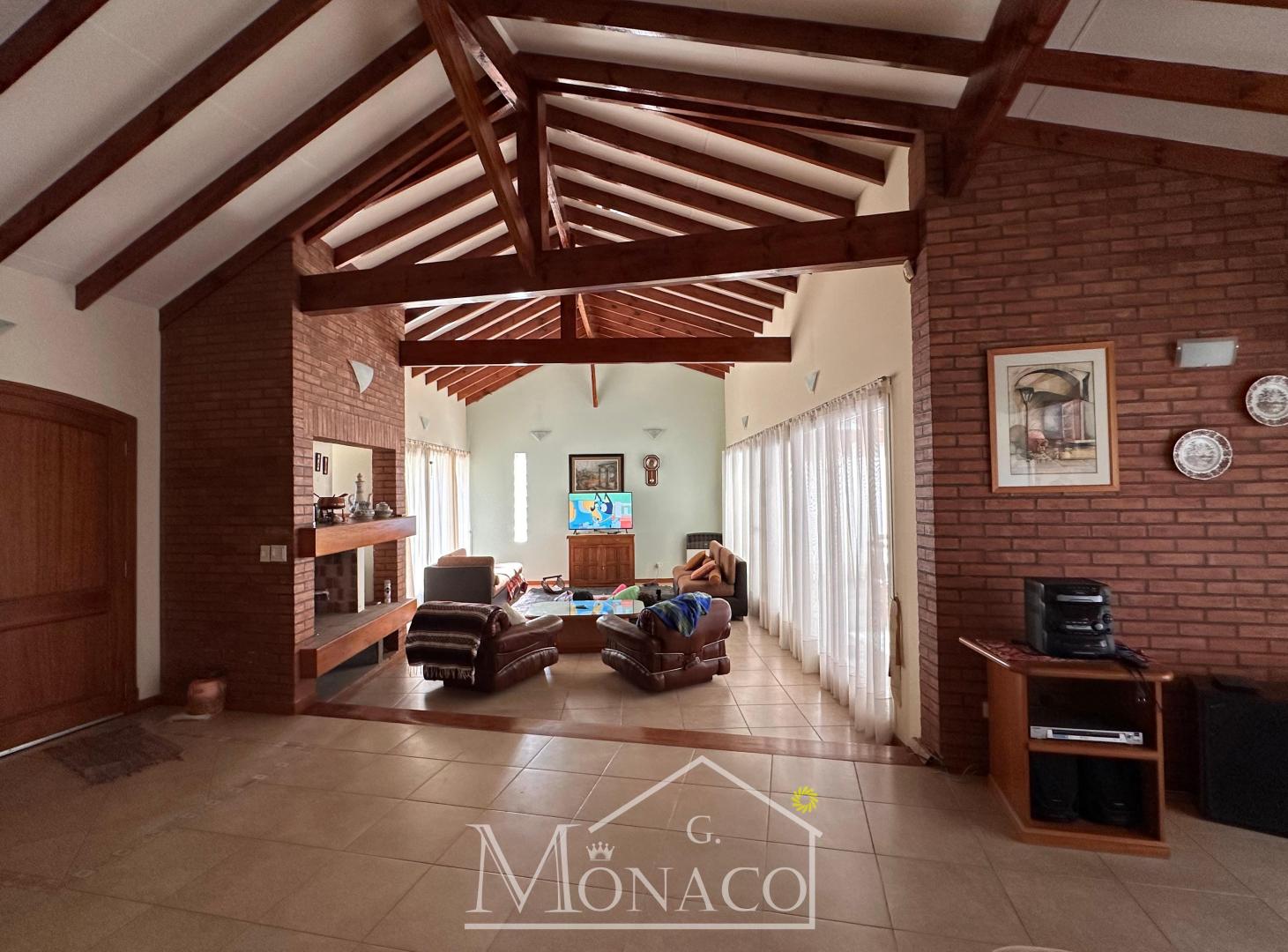 Foto de Excelente Casa En El Argentino Farm Club Lujan, imagen 2