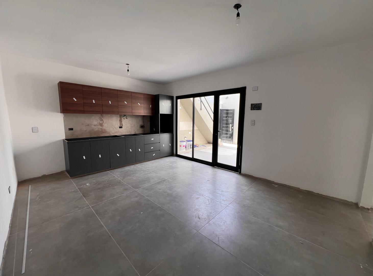 Foto de Depto Tipo Ph 2 Amb Con Patio Y Terraza, imagen 3