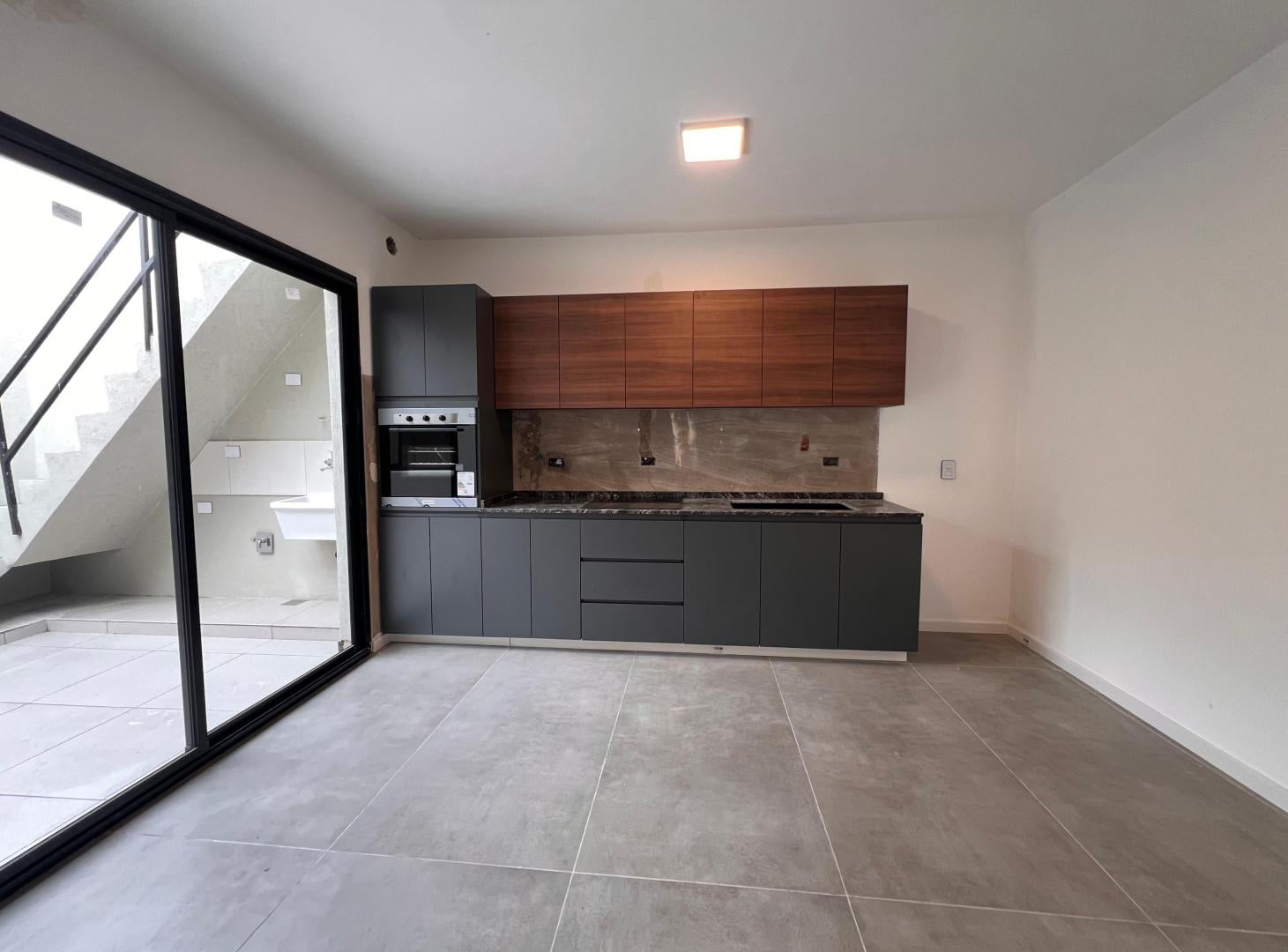 Foto de Depto Tipo Ph 2 Amb Con Patio Y Terraza, imagen 4