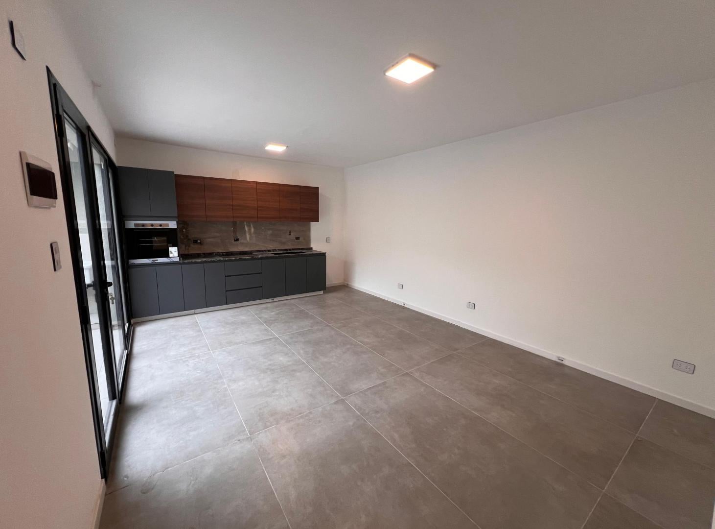 Foto de Depto Tipo Ph 2 Amb Con Patio Y Terraza, imagen 3