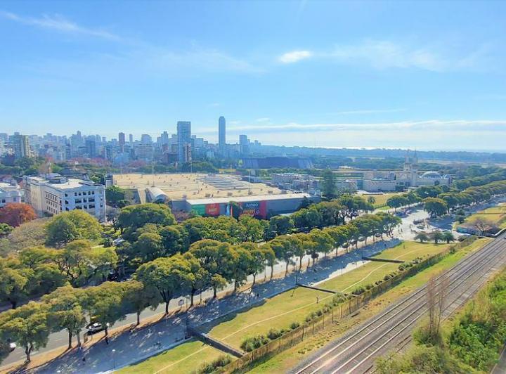 ALQUILER TORRE  PREMIUM 4 AMB AMOBLADO Y EQUIPADO, COCH, PISO ALTO VISTA AL RIO , DIVINO! 2