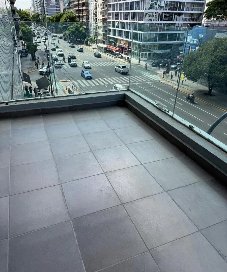 HERMOSA OFICINA A ESTRENAR EN BELGRANO. CORREDOR NORTE. LIBERTADOR 3