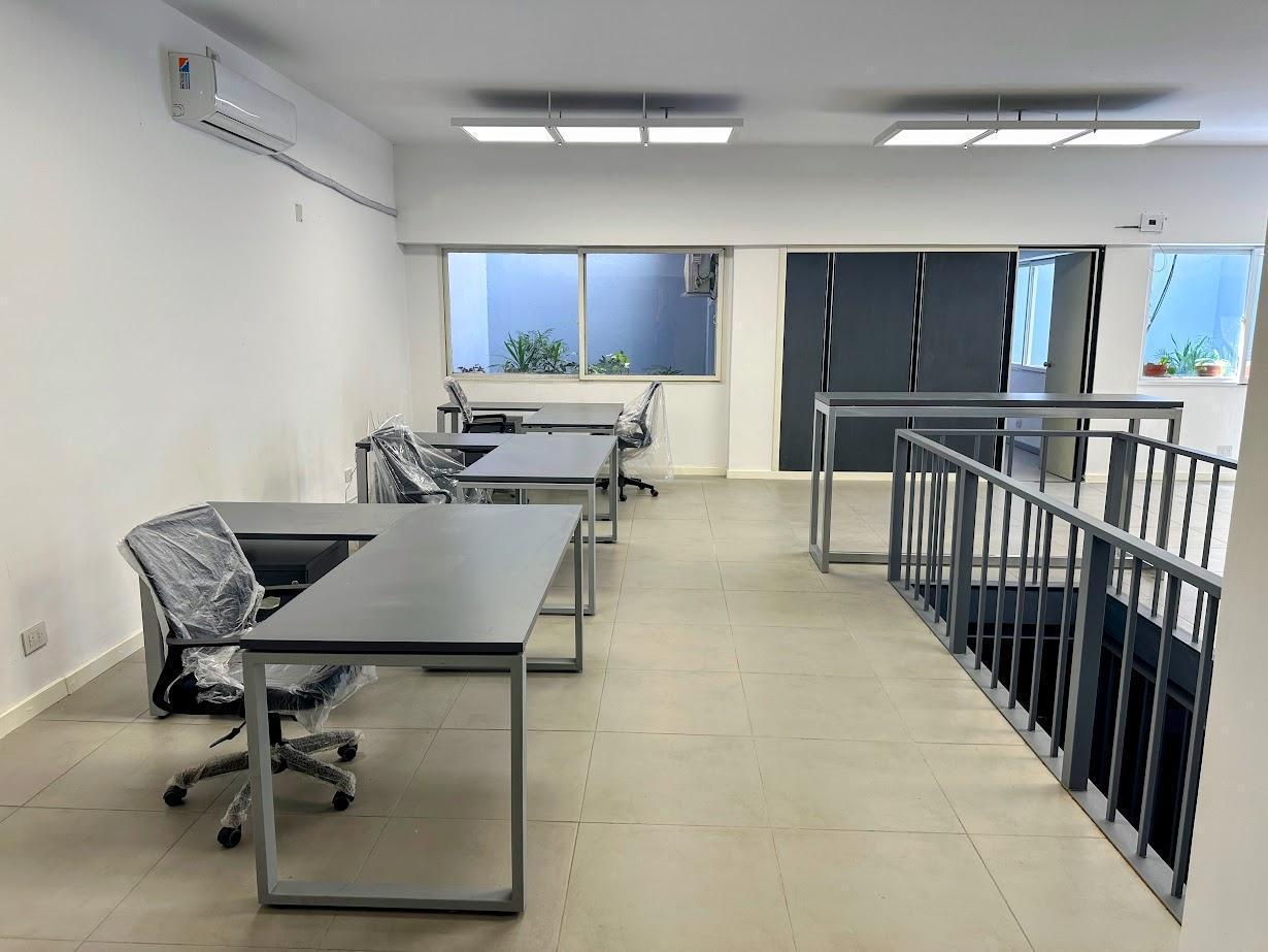Foto de Centro Impecable oficina en planta libre 1 sala de reuniones totalmente, imagen 5