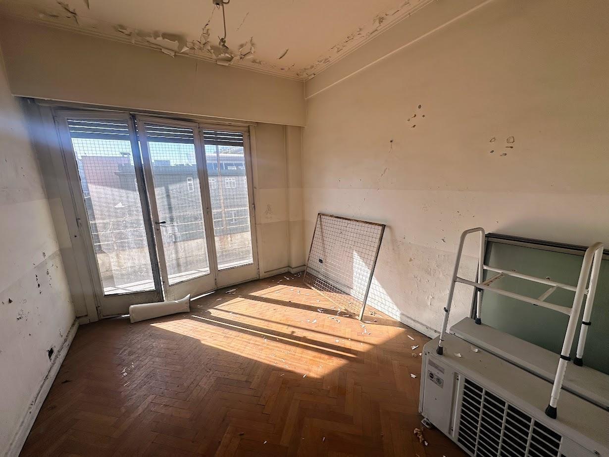 Foto de Departamento en Barracas 4 ambientes con dependencia a reciclar!, imagen 2