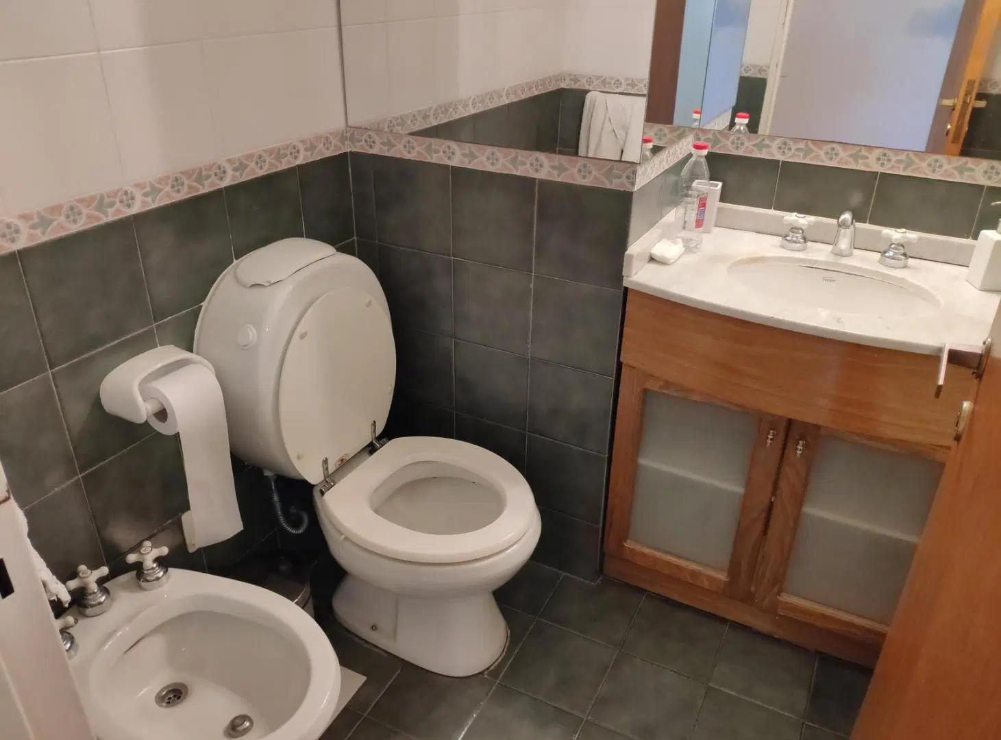 Alquiler Depto. 2 Dormitorios  con Cochera, Pueyrredon 1100 - Gazze 2