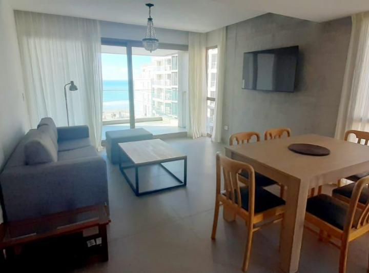 Foto de Semipiso 3 amb. Playa Grande, Balcón terraza vista al mar. Capacidad, imagen 5
