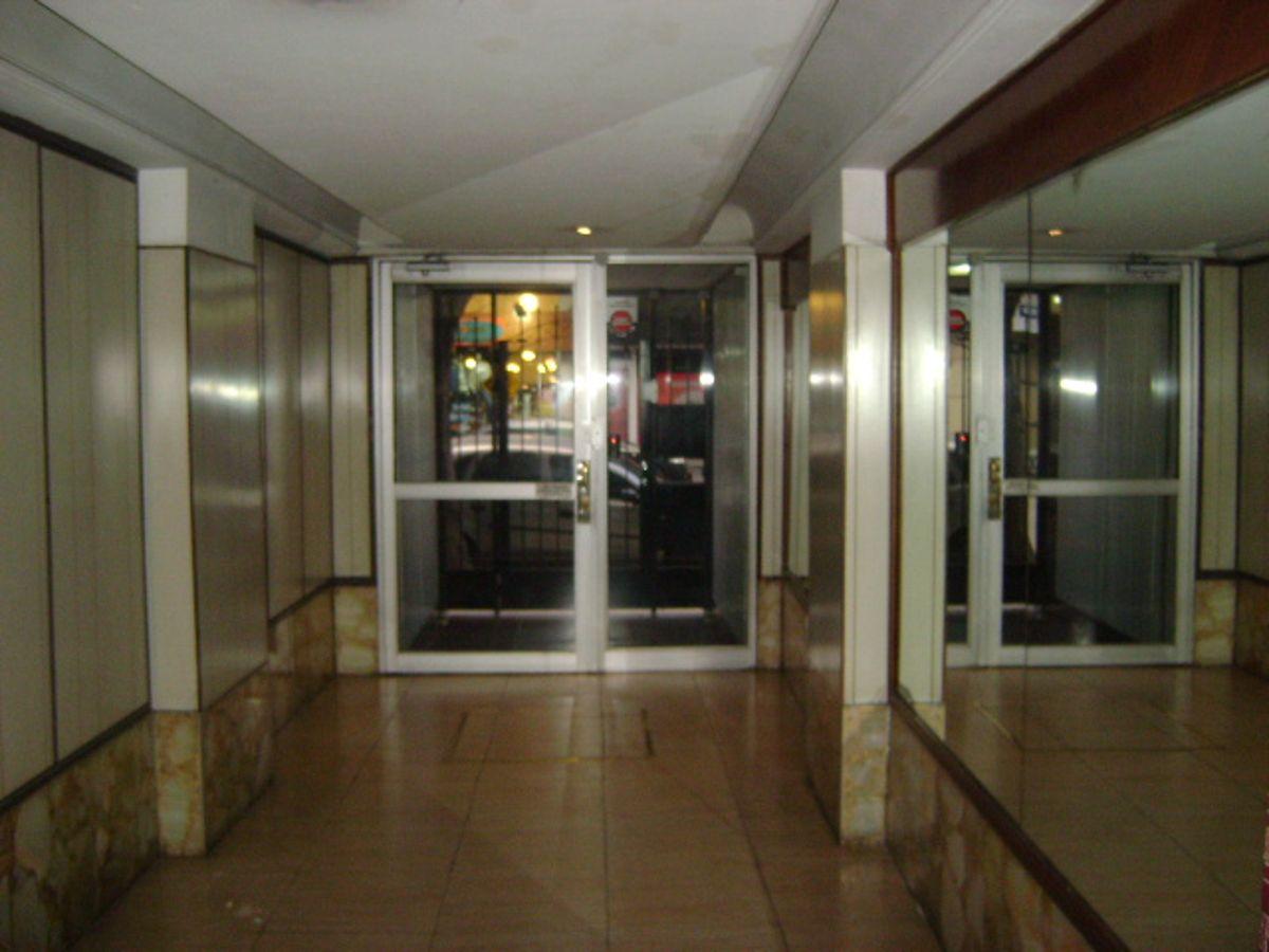 Foto de 24 MESES 3 AMBIENTES SAN MARTÍN e INDEPENDENCIA 5º PISO BALCÓN, imagen 5
