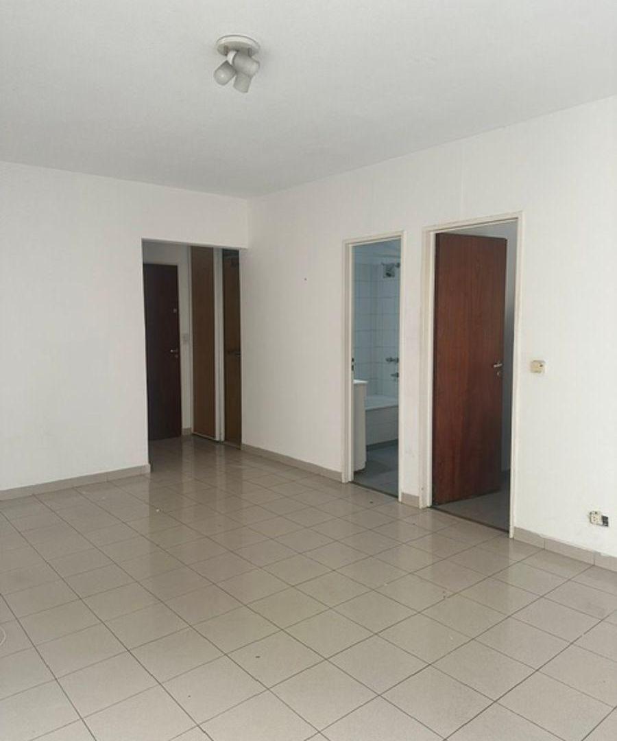 Foto de Departamento muy luminoso al frente, en torre, cocina separada, balcón, imagen 3