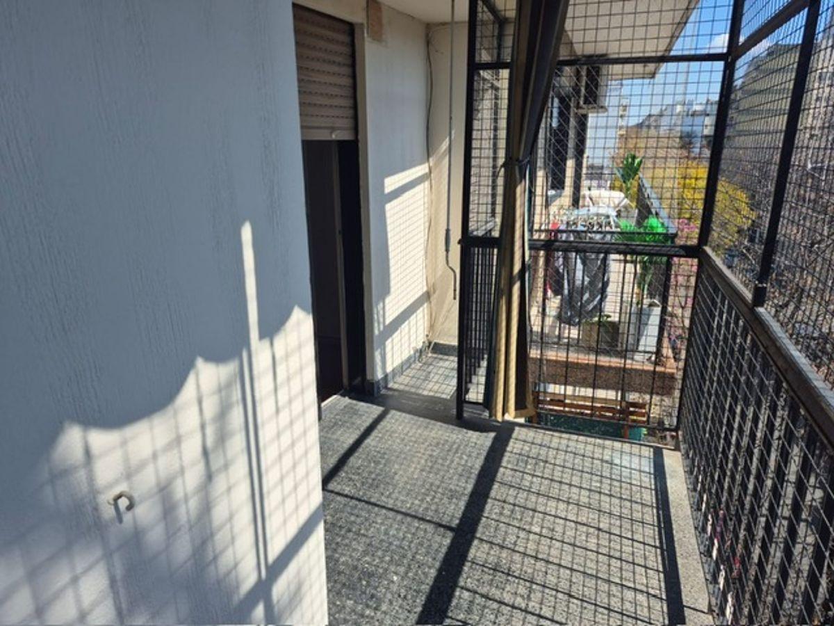 Foto de Caballito venta Dpto. 3 ambientes amplio, luminoso, Apto Crédito, imagen 2