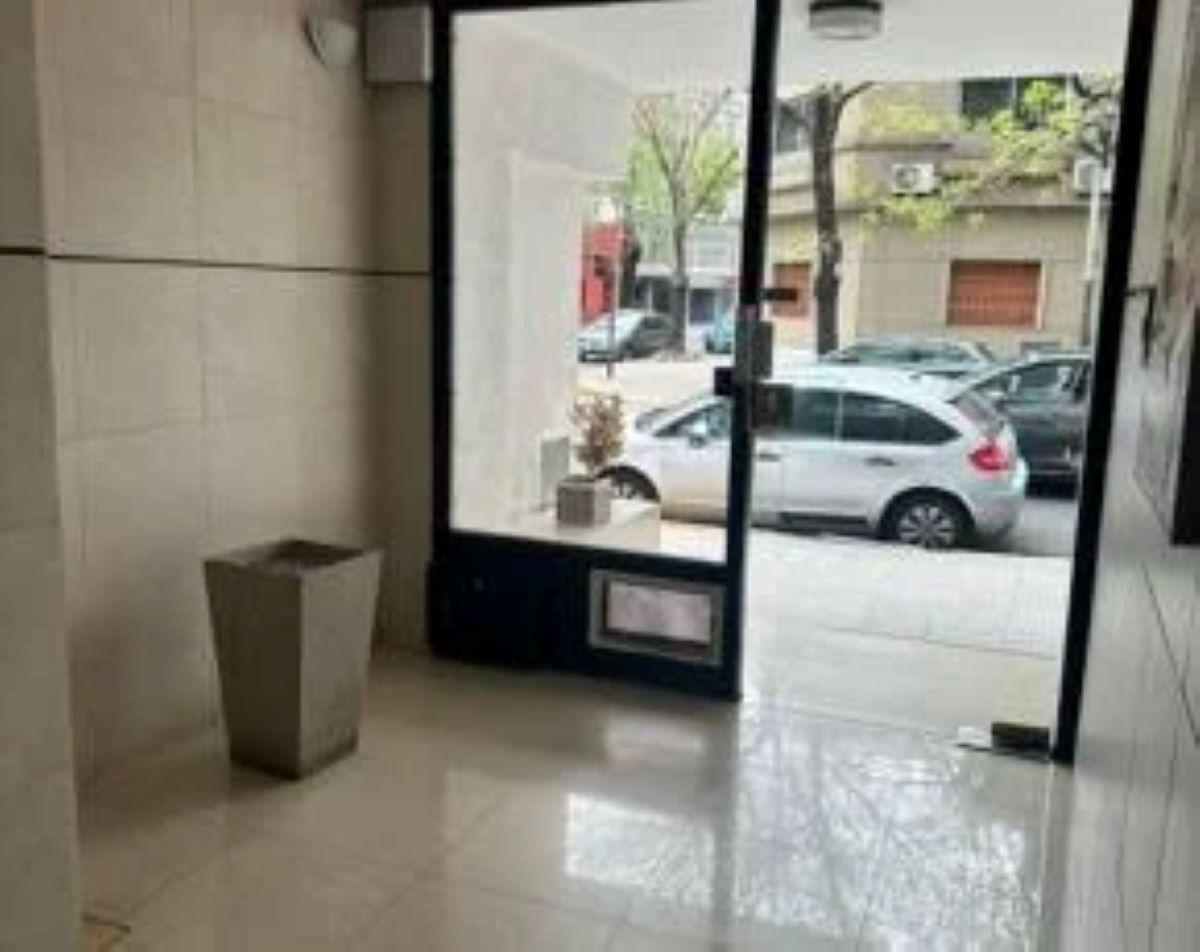 Foto de Apto crédito, 2 ambiente frente balcón, luminoso, bajas expensas, imagen 2