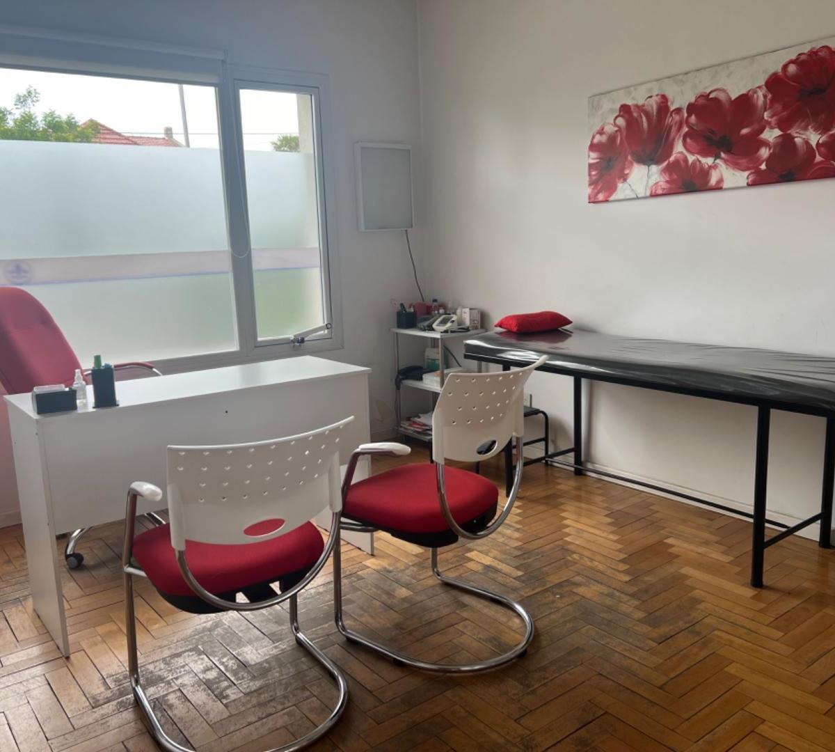 Casa 6 Amb. a 5 Cuadras Guemes Comercial Ideal Profesionales 3