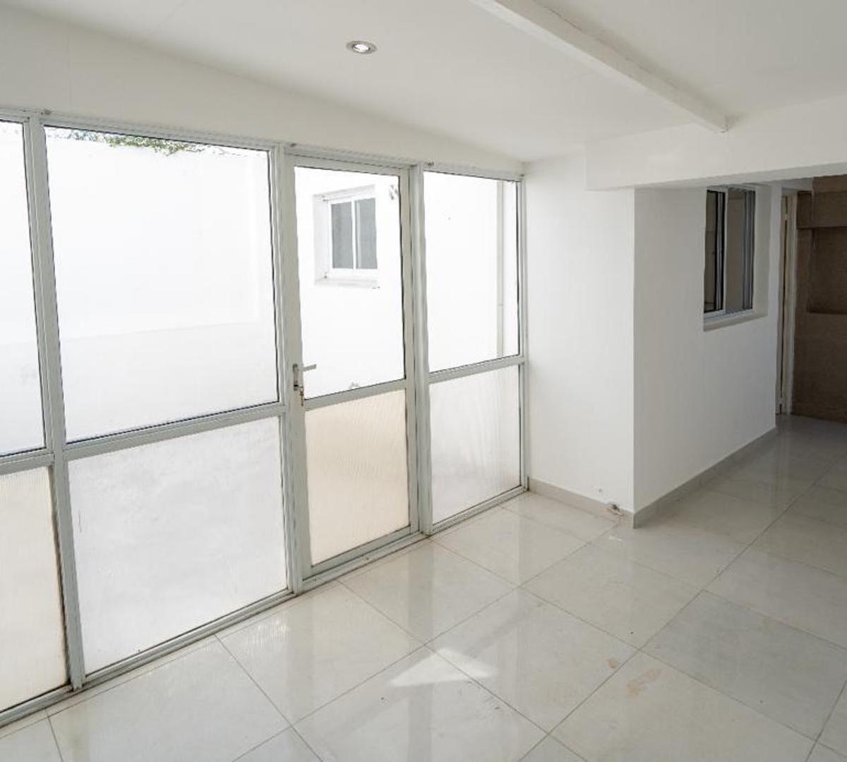 Chalet C/deptos Apto Vivienda Y/o Uso Prof - Comercial 1