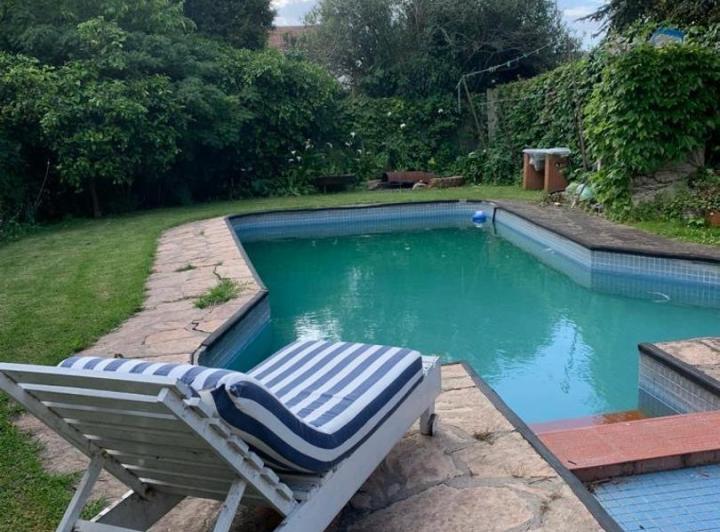 Casa 6 Amb. con PISCINA a metros del mar 2