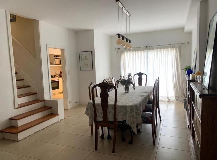 Casa 6 Amb. con PISCINA a metros del mar 3
