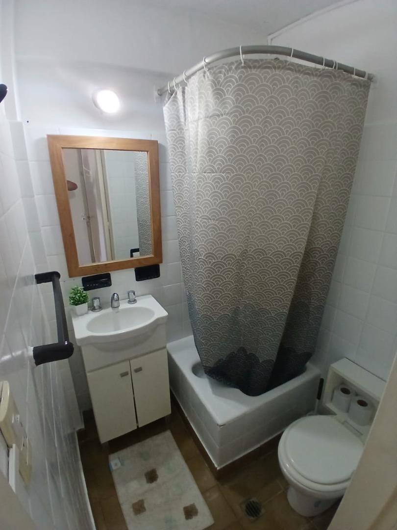 Foto de Departamento de 1 ambiente divisible c/frente-Plaza Mitre, imagen 5