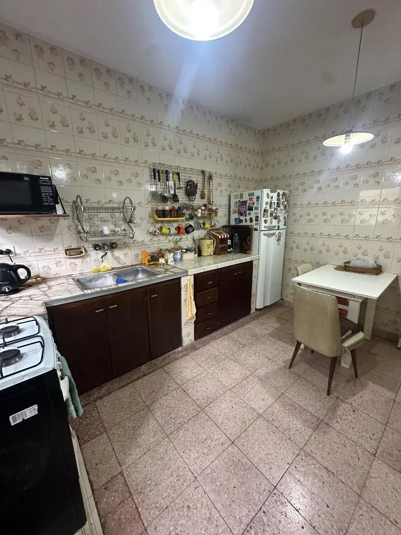 Chalet 6amb c parque y garage,  ideal vivienda y/o uso prof 2