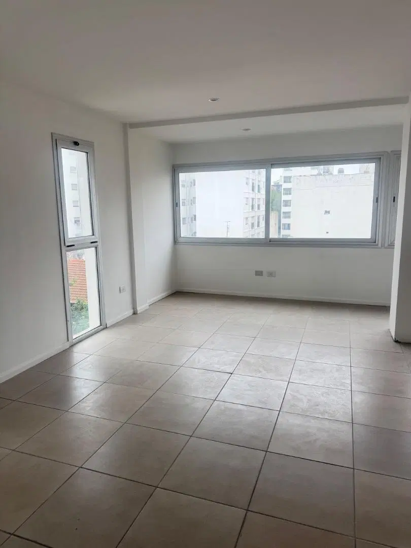 Piso Oficina a estrenar de 60 mts - PL. MITRE 8