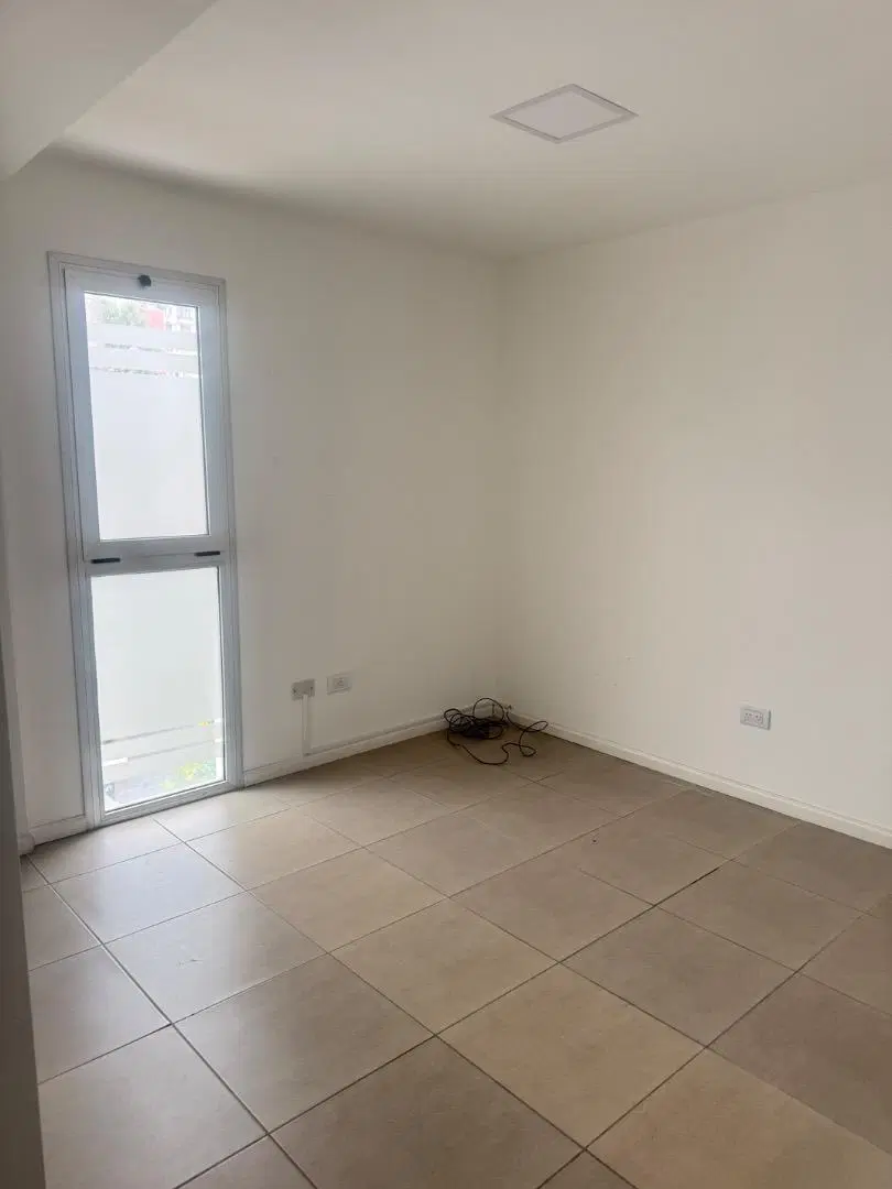 Piso Oficina a estrenar de 60 mts - PL. MITRE 5