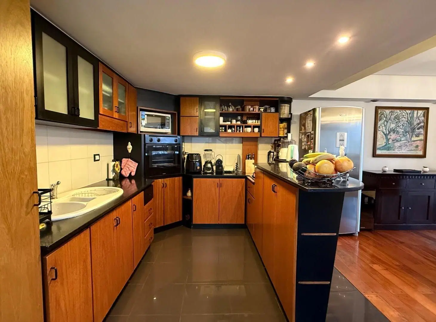 Chalet 5 Amb. con gran parque y gge quincho - mod. diseño - 1