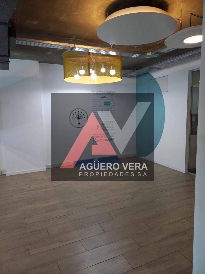 VENTA de Oficina en PARQUE PATRICIO. Son 310m2 en Distrito Tecnológico.