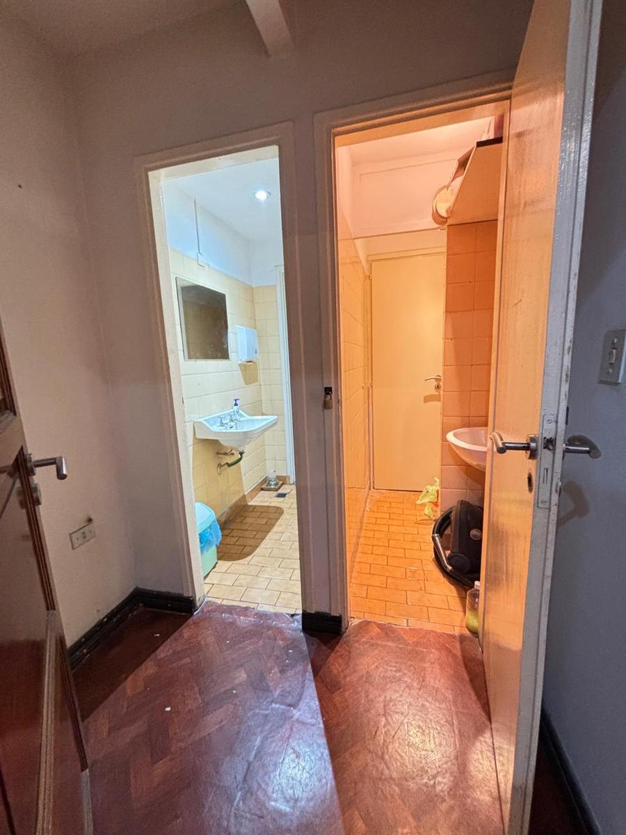 Local en Planta Alta en Venta en El Centro 4