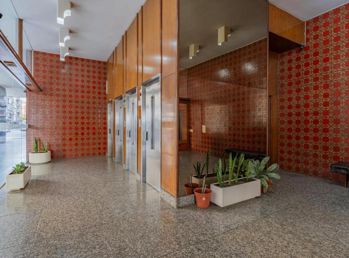 Foto de Venta departamento de 2 ambientes con cochera, imagen 1