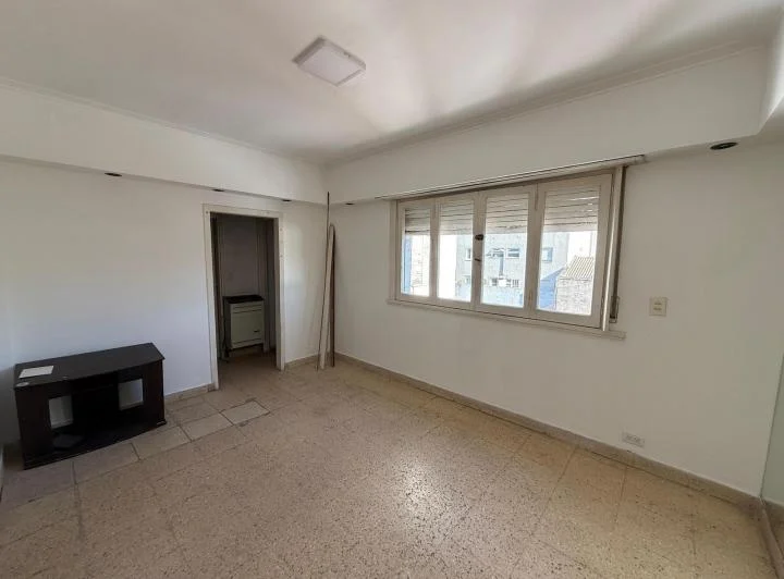 Departamento 3 ambientes en alquiler en Chauvin 2
