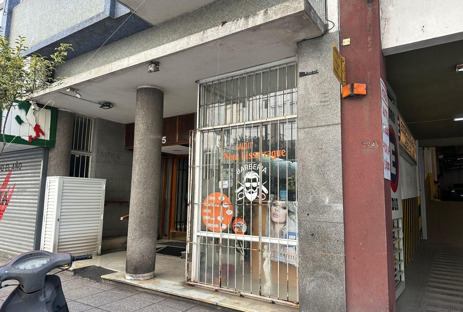 Local comercial con renta
