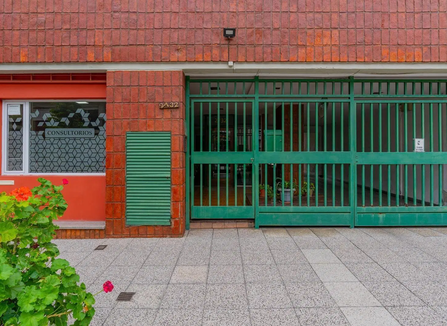 Venta semipiso de 3 ambientes con cochera 2