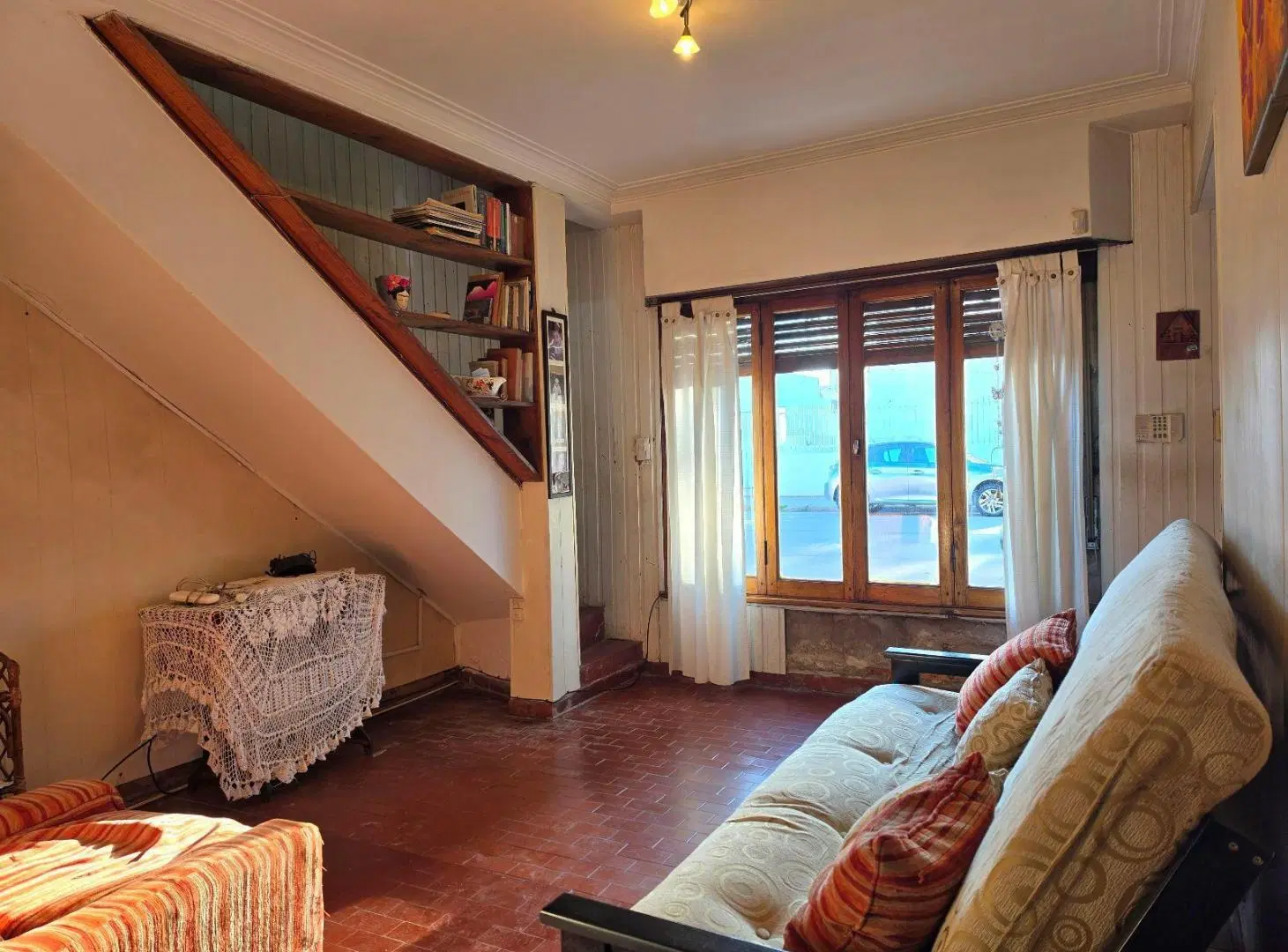 Casa en PH de 4 ambientes con patio y garaje en Chauvin 2