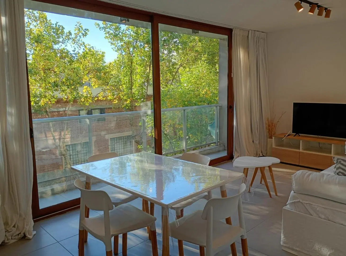Departamento 2 ambientes en alquiler en Plaza Mitre 4