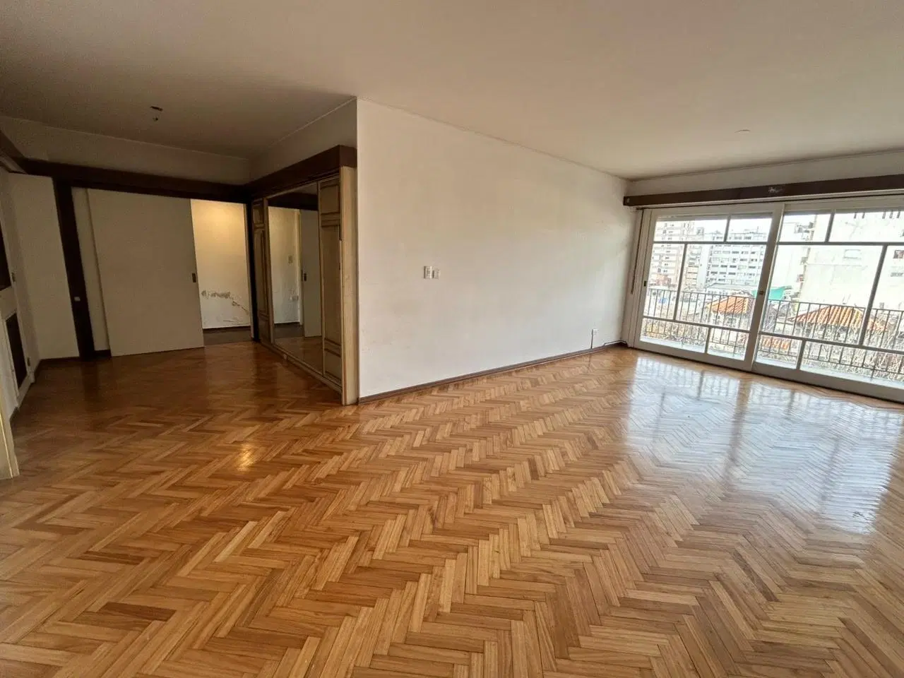 Departamento en venta 4 ambientes en el Centro 2