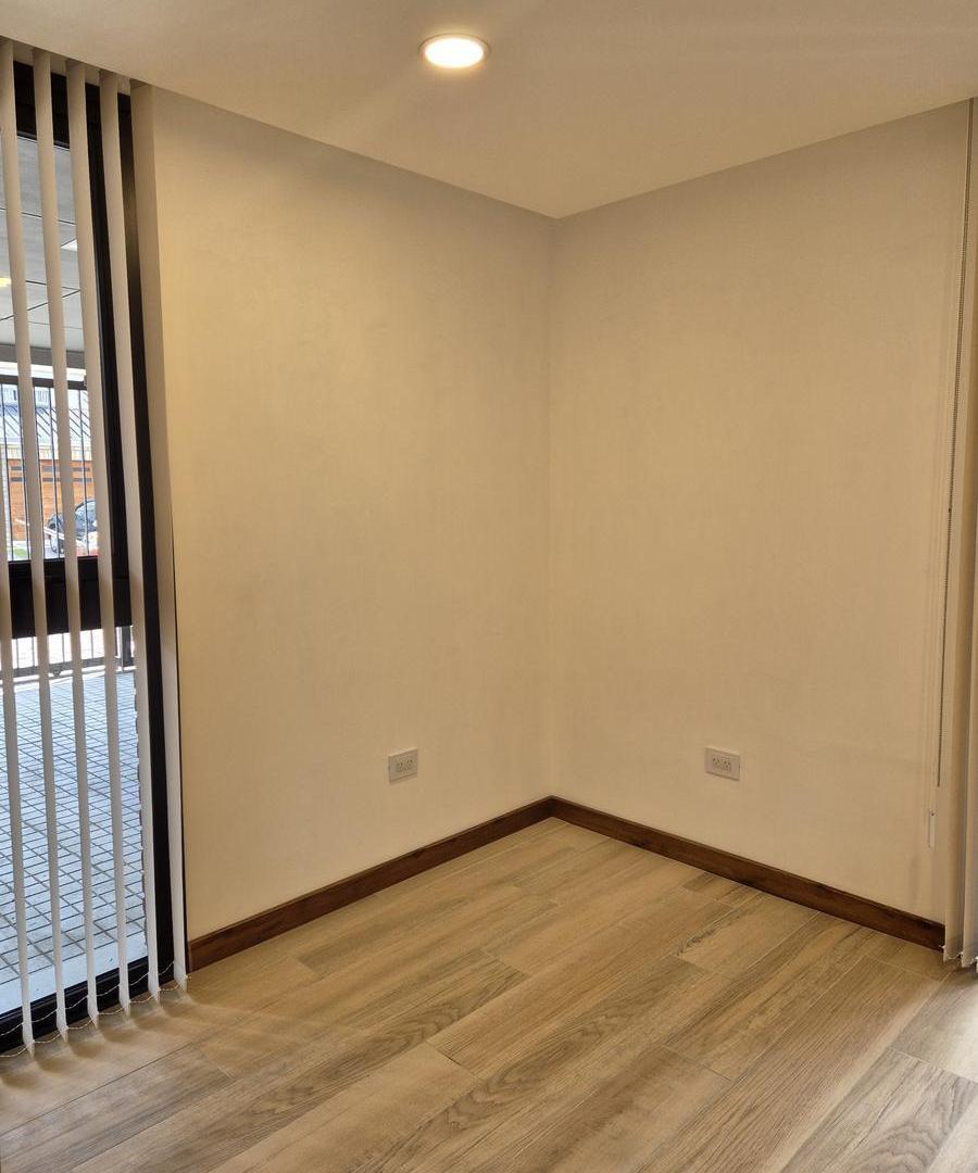 Foto de Casa 4 ambientes con parque y cochera doble en Barrio Pompeya, imagen 4