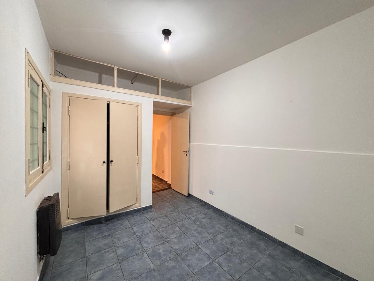 Foto de Alquiler de PH 2 ambientes en Barrio Don Bosco, imagen 3