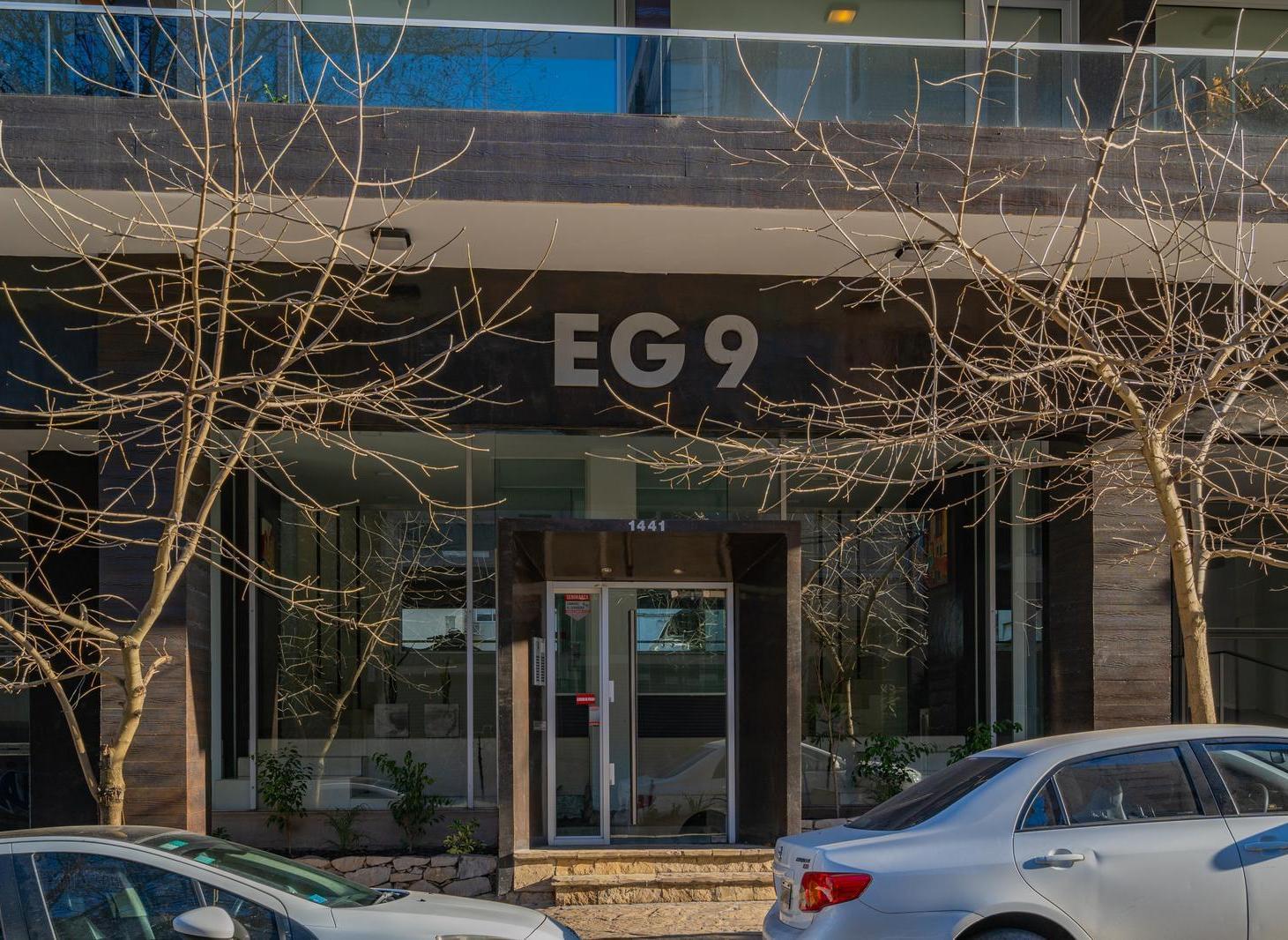 Foto de Semipiso de 3 ambientes con dos cocheras en venta, imagen 1