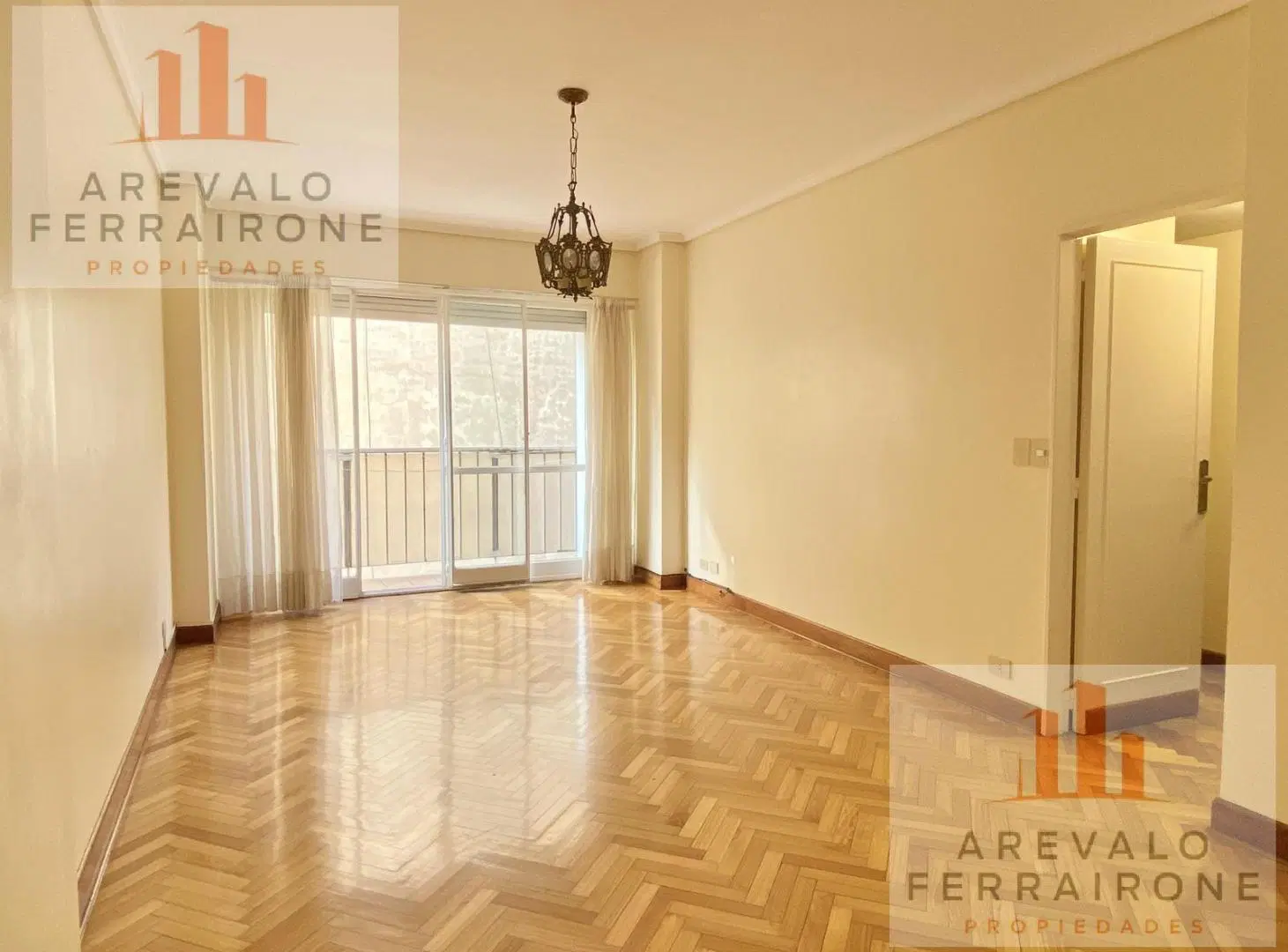 Venta Departamento 4 Ambientes muy luminoso en Belgrano 5