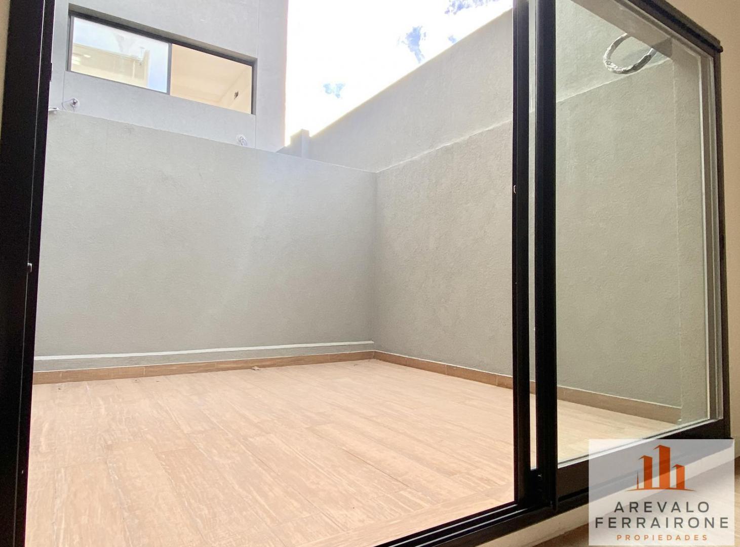 Foto de Alquiler Increíble 2 Ambientes con amplio Patio y Sol Urquiza, imagen 3