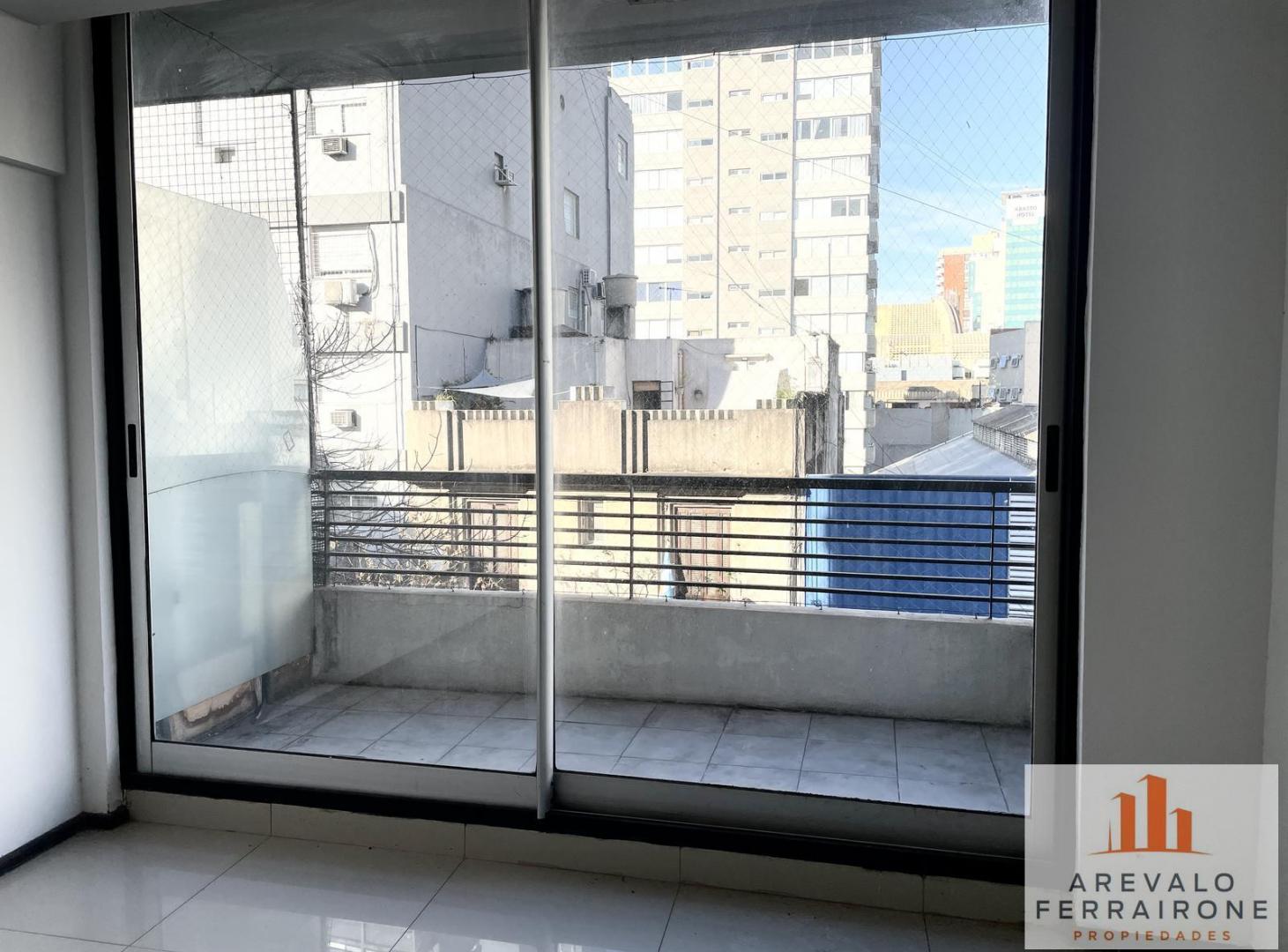 Foto de Alquiler de monoambiente con balcón en el Abasto, imagen 2