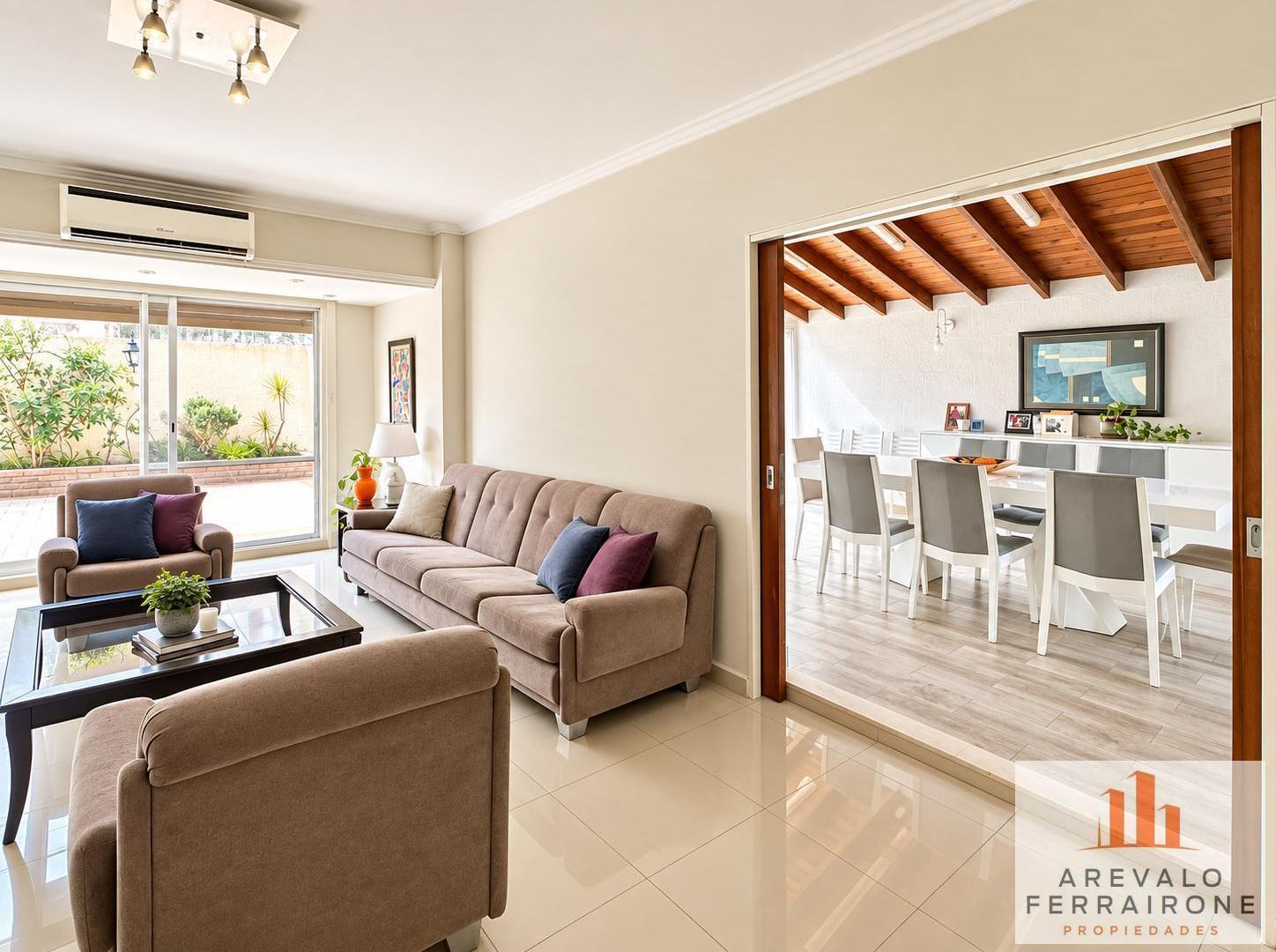 Foto de VENTA 4 AMB TIPO CASA COCHERA FIJA Y GRAN PATIO VILLA URQUIZA, imagen 1