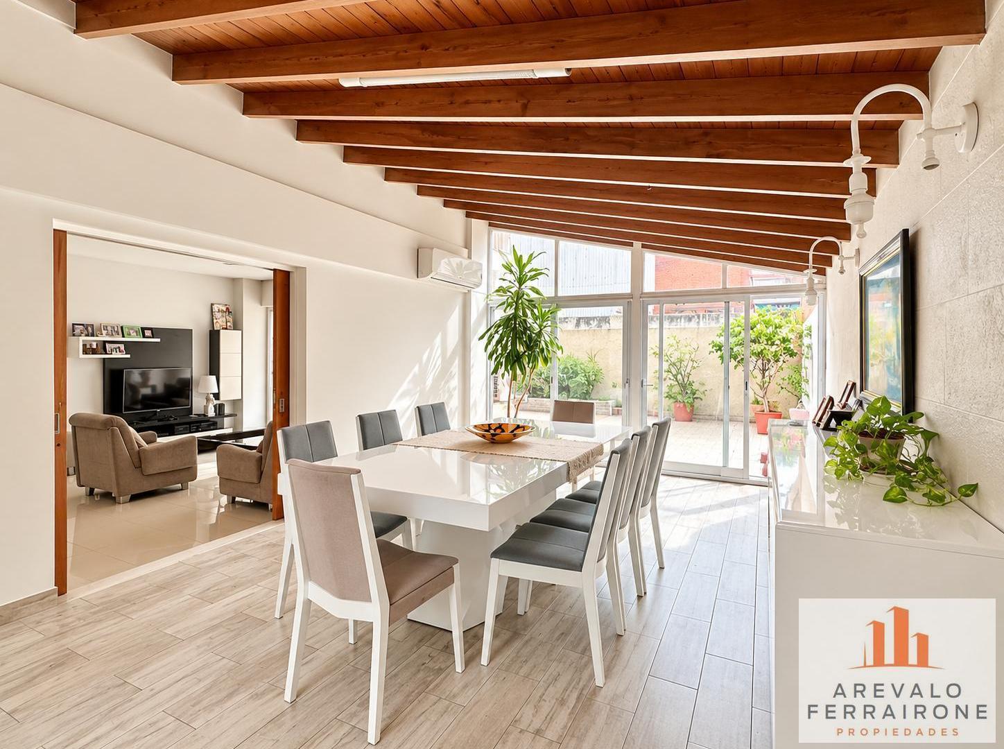 Foto de VENTA 4 AMB TIPO CASA COCHERA FIJA Y GRAN PATIO VILLA URQUIZA, imagen 3