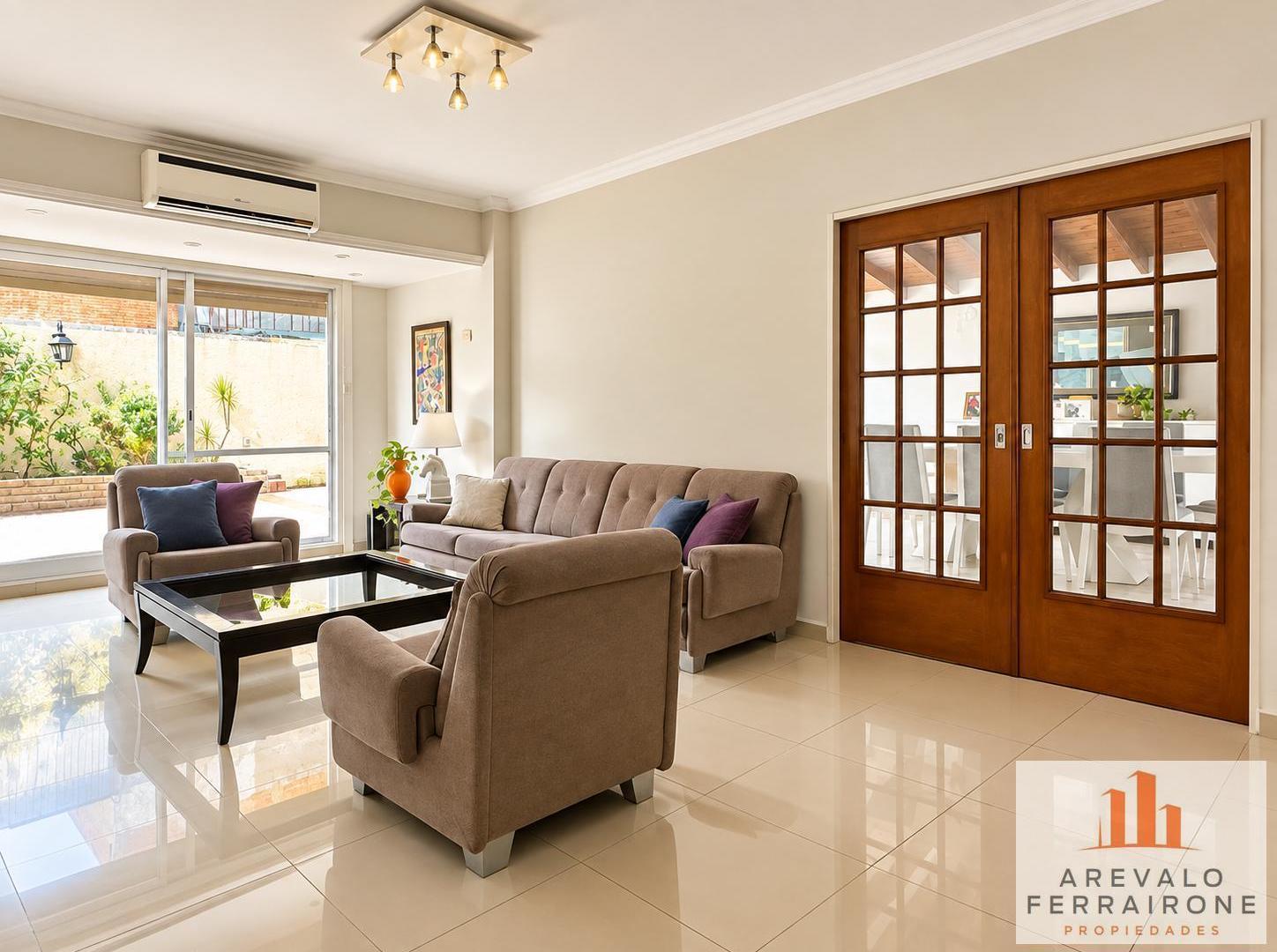 Foto de VENTA 4 AMB TIPO CASA COCHERA FIJA Y GRAN PATIO VILLA URQUIZA, imagen 4