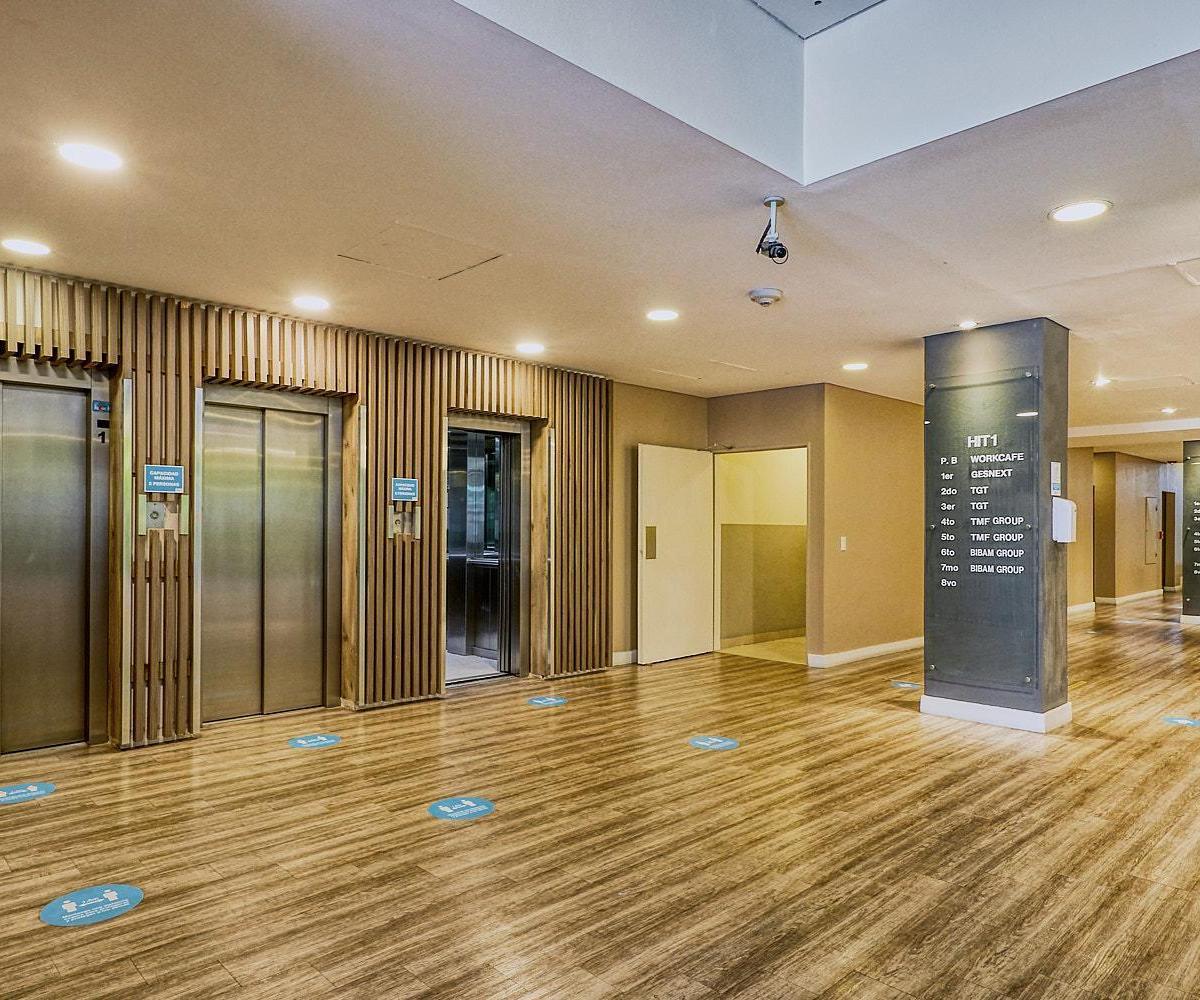 Alquiler de Oficinas en Distrito Tecnológico - Chiclana 3345 - Parque Patricios. Excelente Alquiler 3