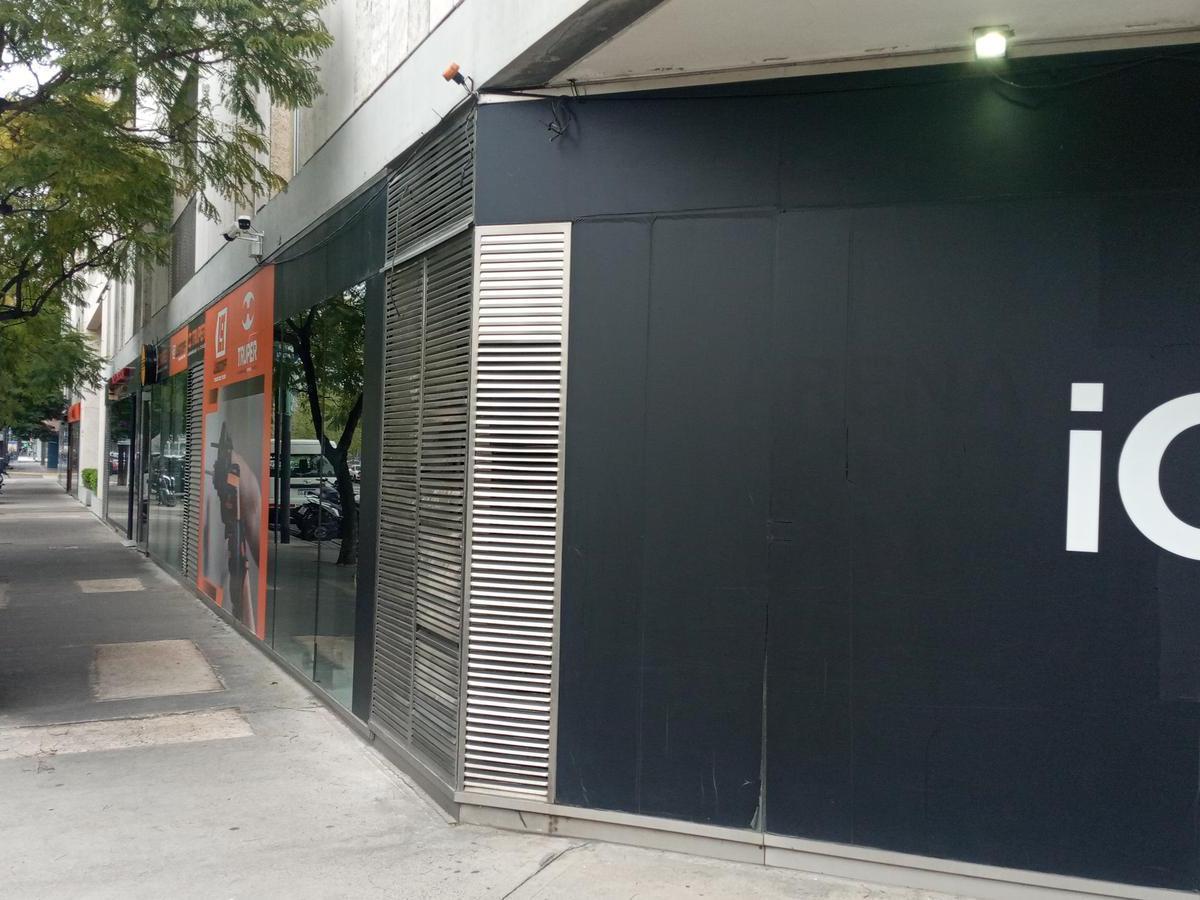 Local en Esquina en Forum Puerto Madero, 440 m² 4
