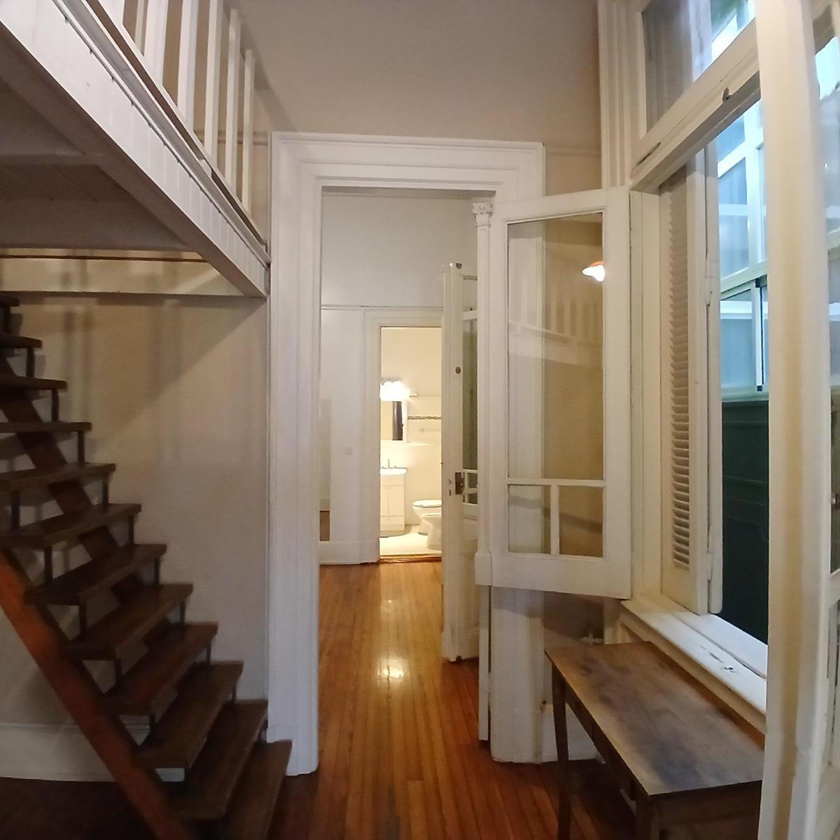 Departamento en Combate de Los Pozos m Av Rivadavia 1