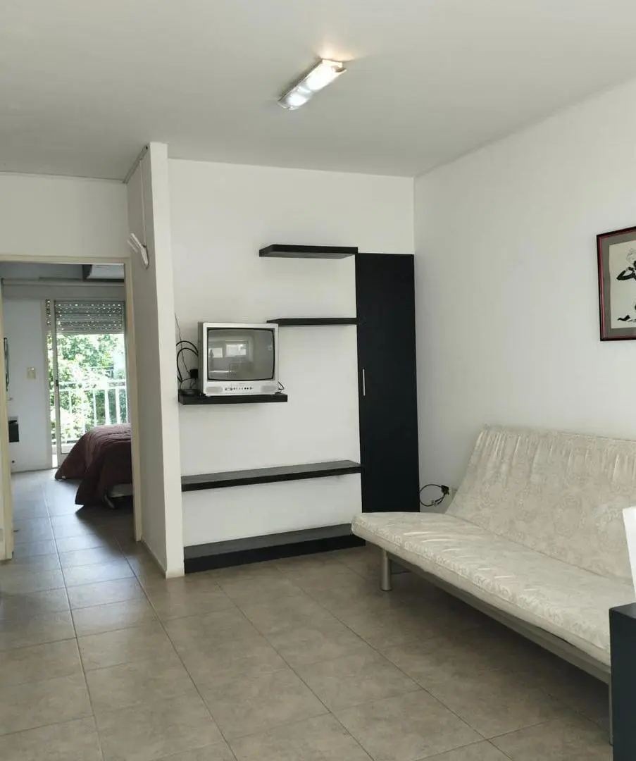 Departamento 2 Ambientes Amoblado y equipado. Expensas Incluidas. Cable y Wi Fi 2
