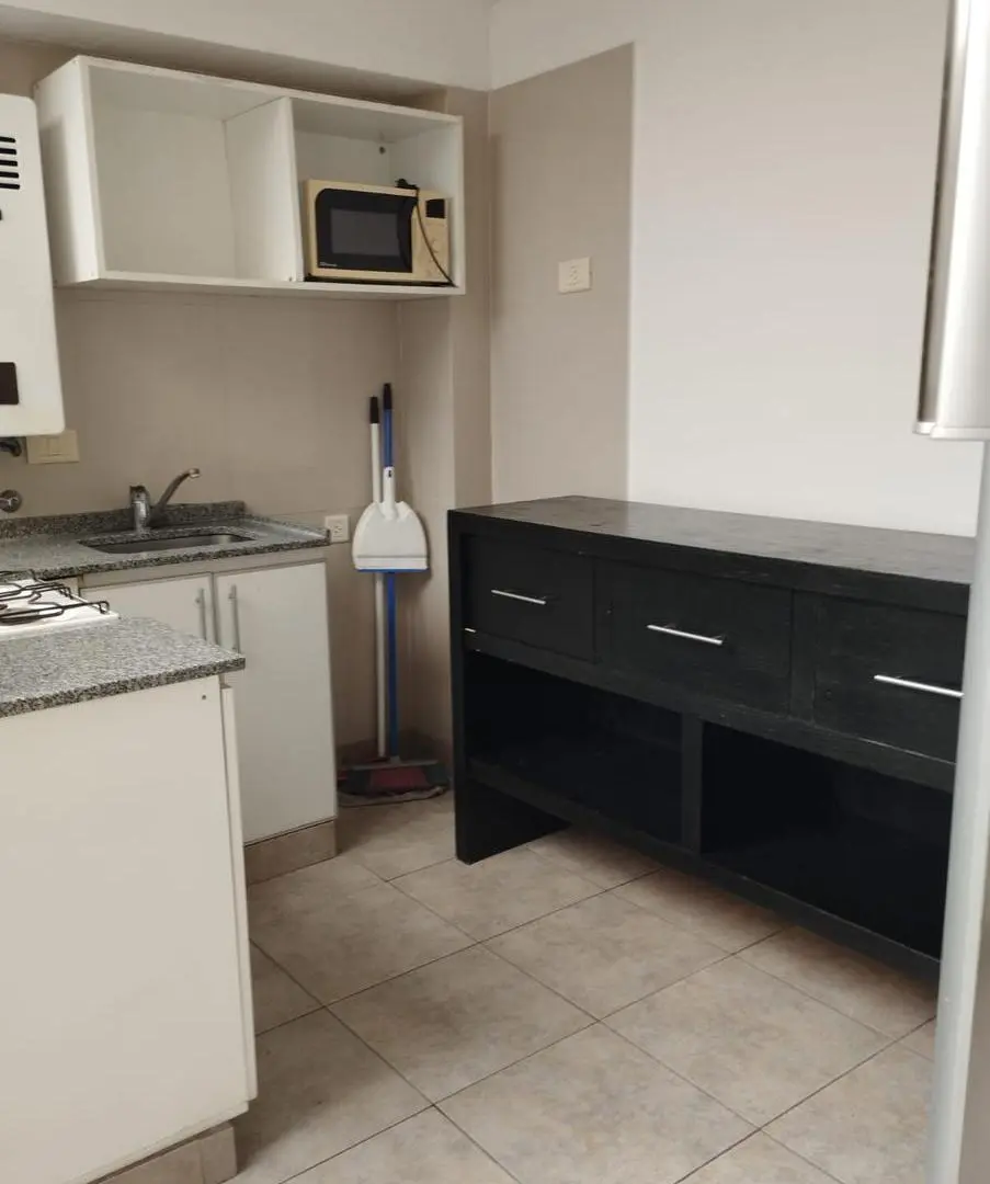 Departamento 2 Ambientes Amoblado y Equipado en Villa Urquiza con Piscina. 4